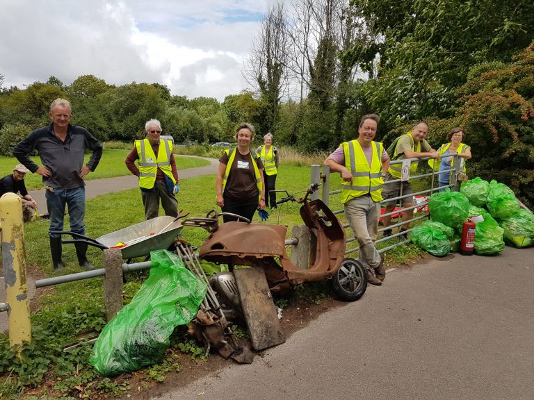 Crow Lane Open Space Litter Pick